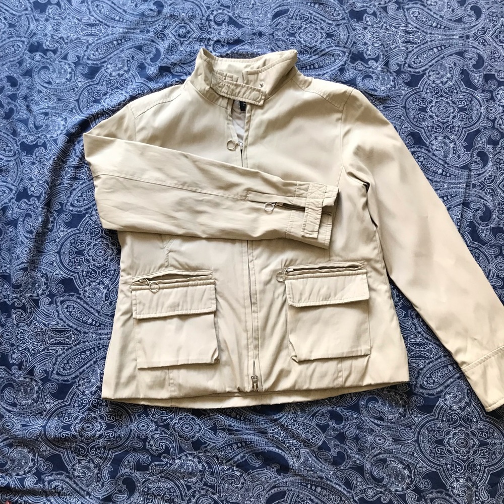 Utility jacket water jacket